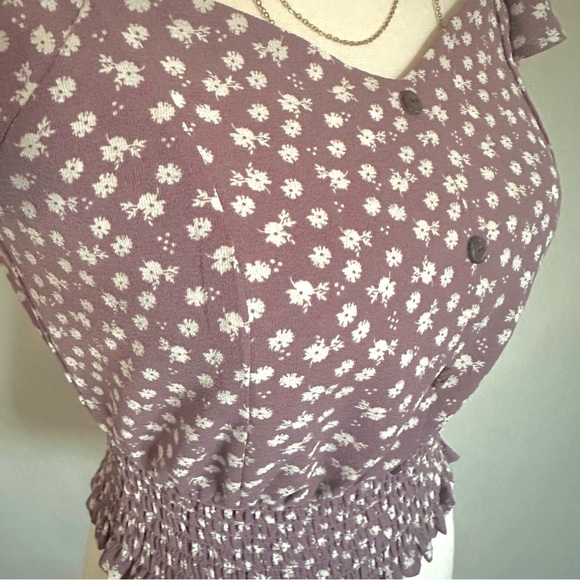 Flutter sleeve sweetheart ditsy floral smocked waist crop top blouse w/ buttons - Picture 5 of 11